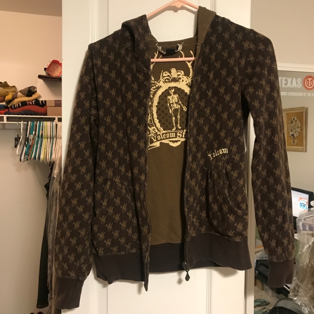 Reversible Volcom Zip Up
